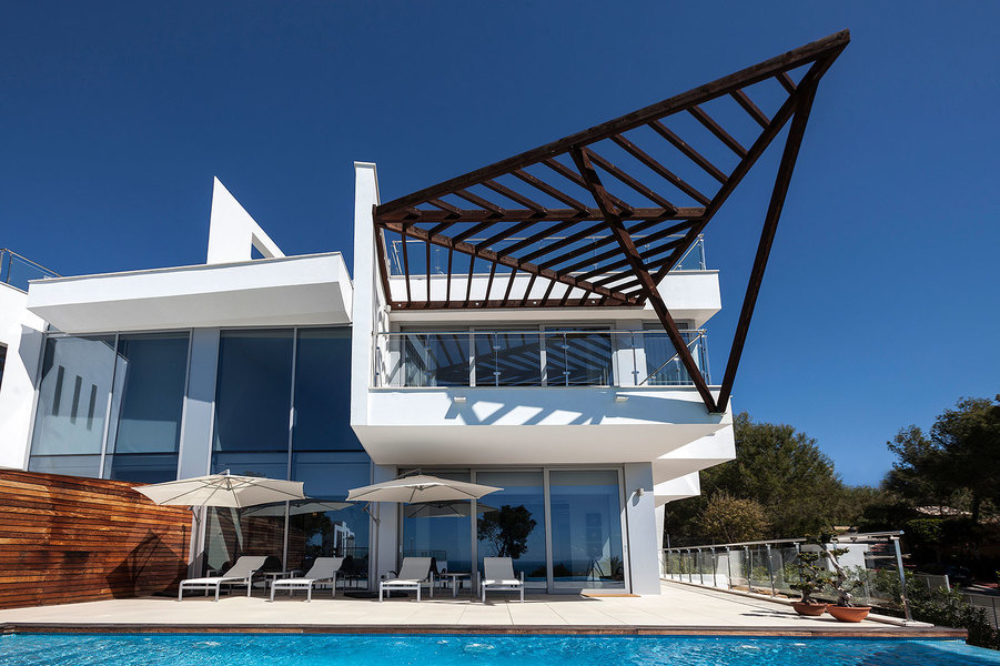Una propiedad de tres dormitorios y tres baños en el barrio de Sierra Blanca en Marbella a la venta p