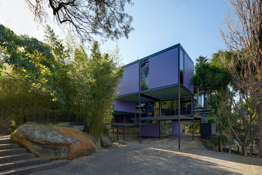 Fombertaux House by Oser Fombertaux & Associates, on Karoo Avenue in East Lindfield, on Sydney’s