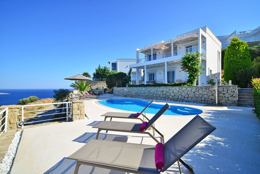 A three bedroom, two bathroom villa currently on the market in Yalikavak Bodrum.